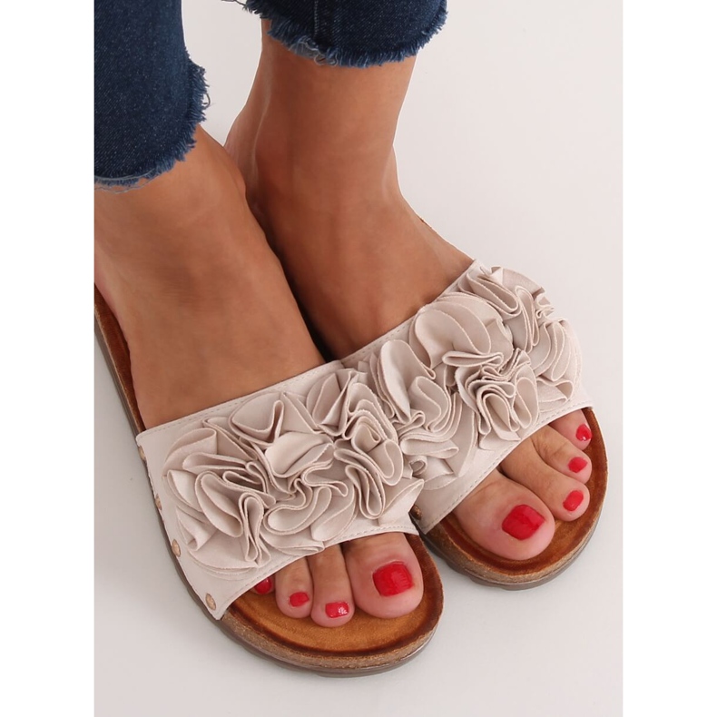 Beige tofflor för kvinnor F191 Beige 1