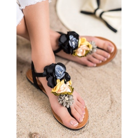 Ch. Creation Sandaler med blommor svart 1