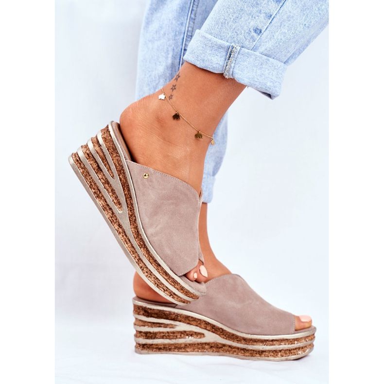 Kvinnor läder tofflor på kil Nicole 2559 Lemonade beige 2