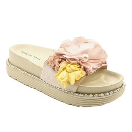 Beige tofflor med blommor 6138 1