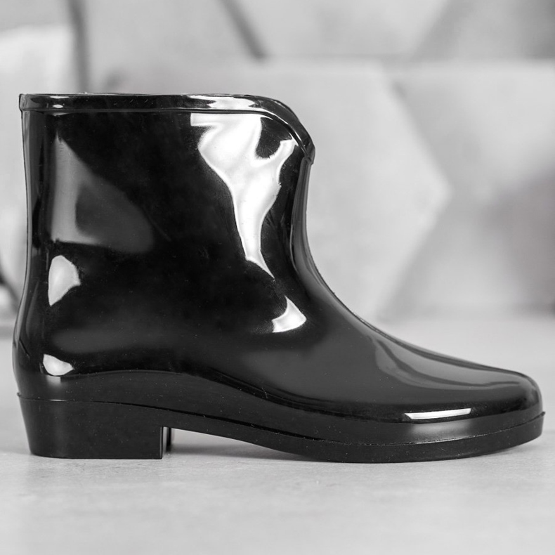 SHELOVET Galoscher med dekorativ kedja svart 1