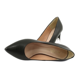 Svarta pumpar på Espinto C549 / 2 Pin 4