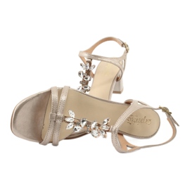 Guldsandaler på stolpe med Zircon Espinto S352 gyllene 8