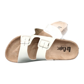 Lackade anatomiska vita tofflor Lee Cooper 1043-5 3