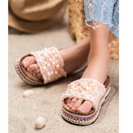 Small Swan Tofflor På Plattformen Med Pärlor rosa 1