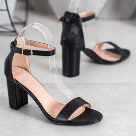 Small Swan Snygga högklackade sandaler svart 1