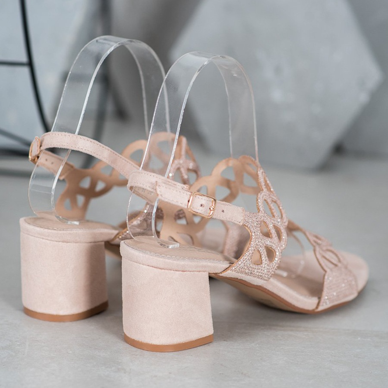 Filippo Sandaler på ett inlägg med Cubic Zirconia brun 2