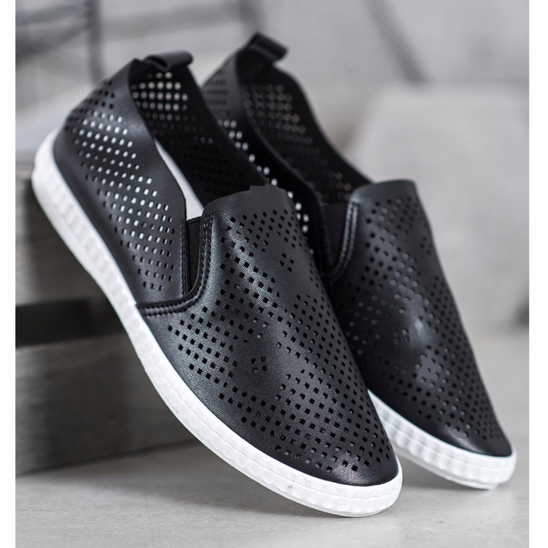 GOLL Openwork Black Slipons svart 1