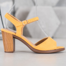 SHELOVET Gula mockasandaler 1