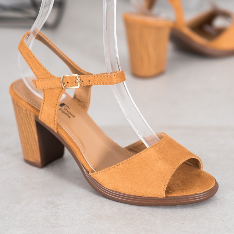 SHELOVET Sandaler i kamelmocka brun 1