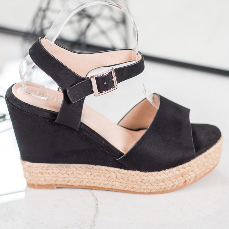 Clowse Svarta sandaler på en hög kil 2