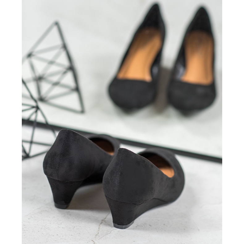 SHELOVET Svarta kilpumpar 1