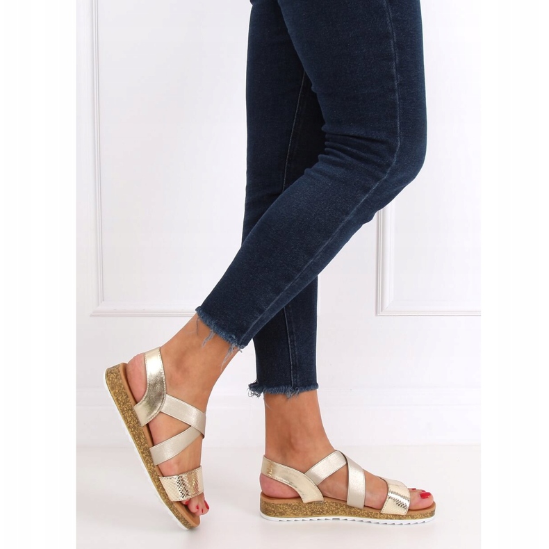 AM042 Guld sandaler för kvinnor gyllene 1