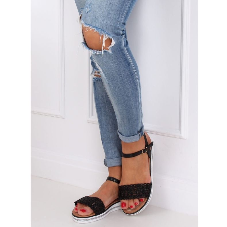 Svarta sandaler för kvinnor 35-197 Svart 1