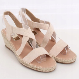 Beige sandaler på en kile espadrilles S-823 Beige 1