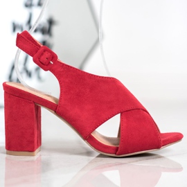 SHELOVET Bekväma sandaler på en bar röd 3