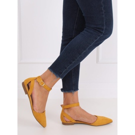 CL73P Gula honungsballerinor med lås 1