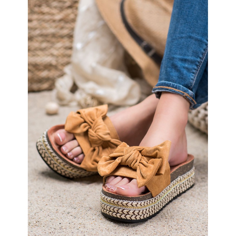 Seastar Tofflor Med En Rosett På Plattformen brun mångfärgad 2