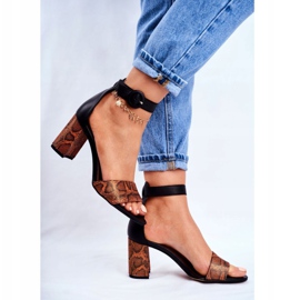 Kvinnors sandaler Maciejka Läder Orange Reptil 04235-18 / 00-5 brun svart 1