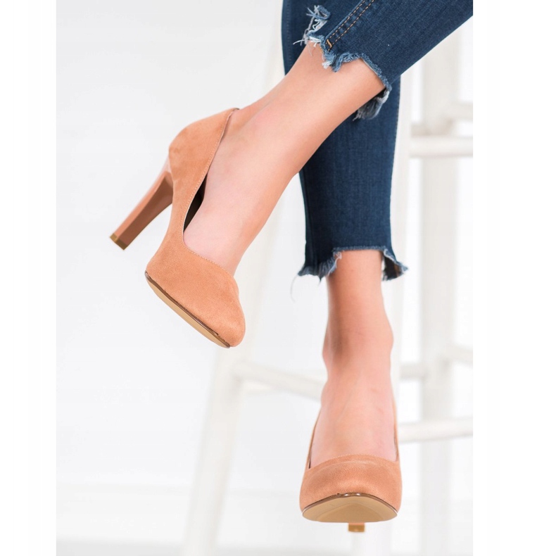 J. Star Eleganta pumpar beige 1