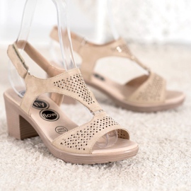 SHELOVET Bekväma kardborresandaler brun 1