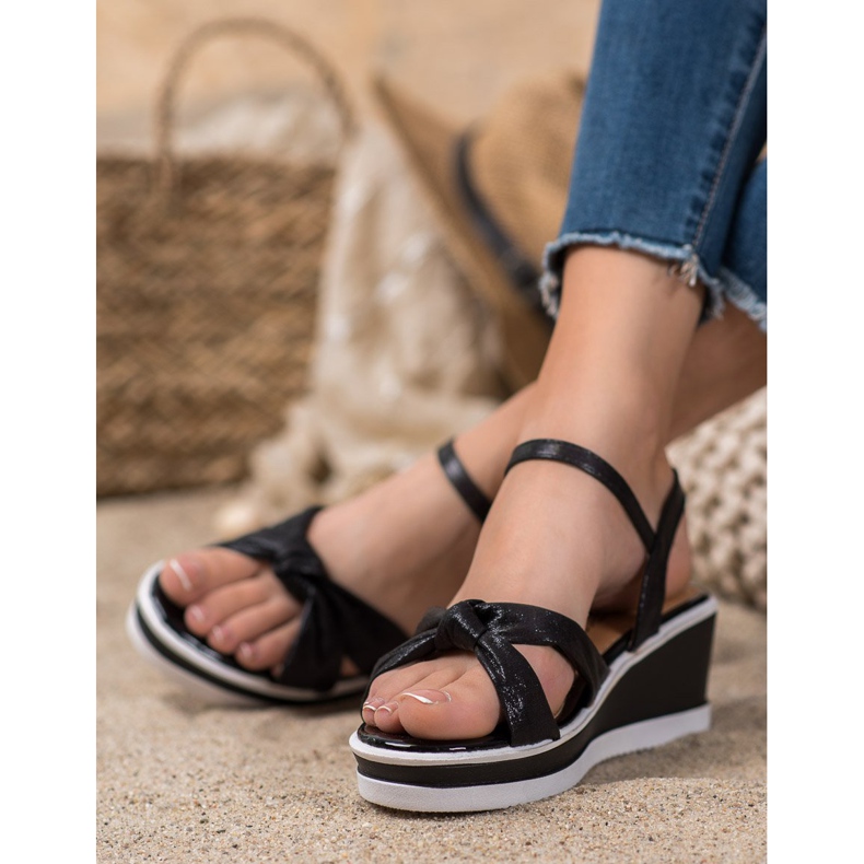 SHELOVET Shiny Wedge Sandals svart 1
