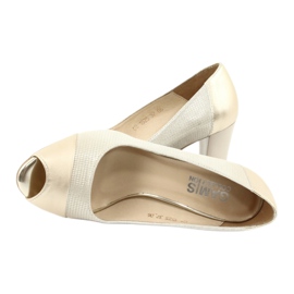 Skyttlar öppna tå Gamis 1525 beige gyllene 4