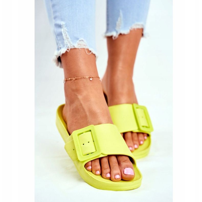 Dam Tofflor Big Star med grönt spänne FF274A390 2