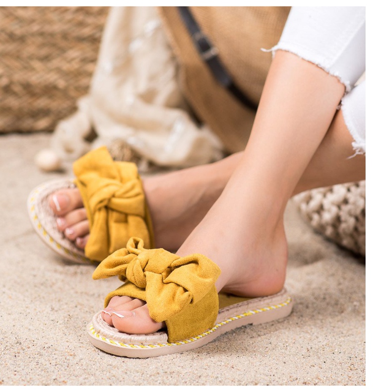 Anesia Paris Snygga mocka tofflor gul 2