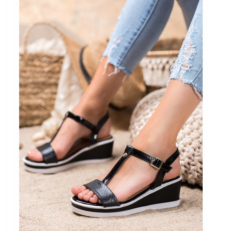 SHELOVET Svarta kilar med ekoläder 2