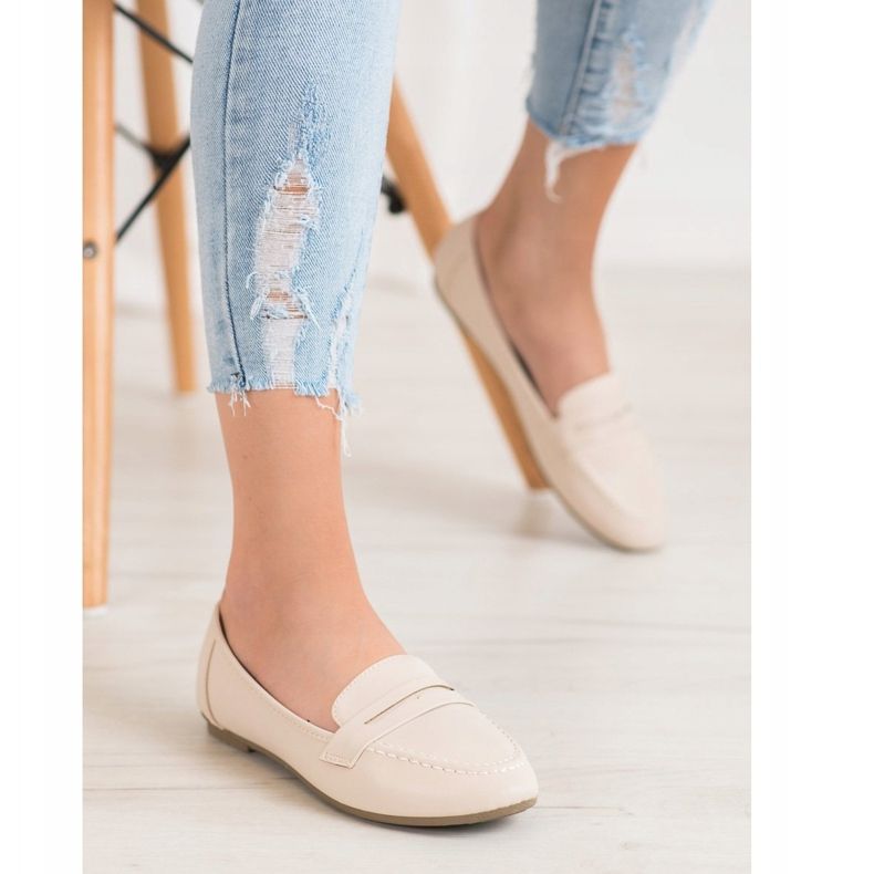 Diamantique Beige loafers med ekoläder 1