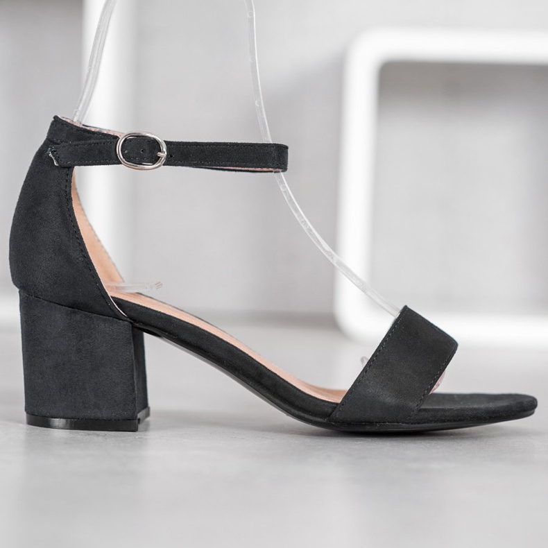 Diamantique Casual sandaler på en bar svart 2