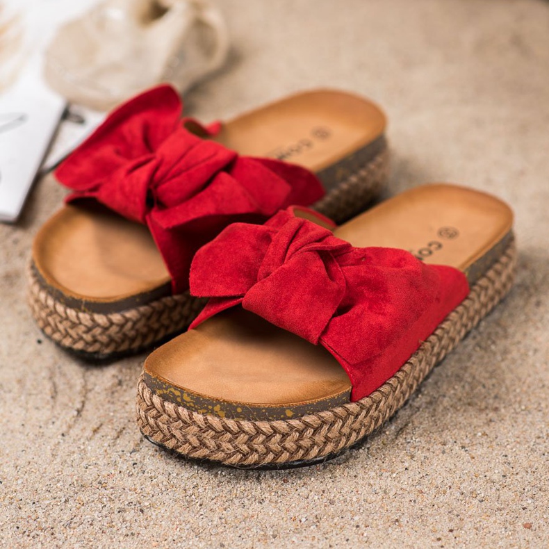 Comer Tofflor På En Hög Plattform röd 1