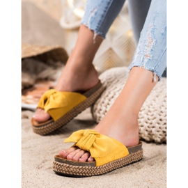 Comer Tofflor På En Hög Plattform gul 1