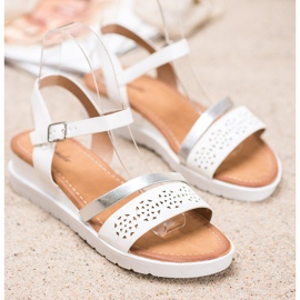 Renda Sandaler med kil och ekoläder vit 1