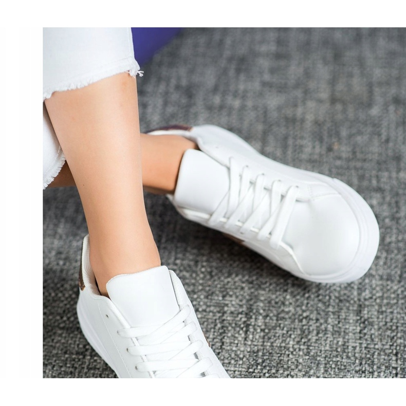 SHELOVET Moderiktiga ekoläderskor vit gul 1