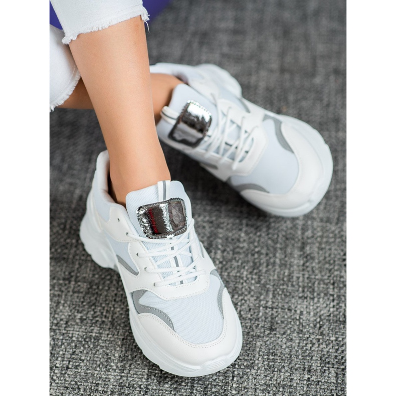 SHELOVET Snygga sneakers vit grå 1
