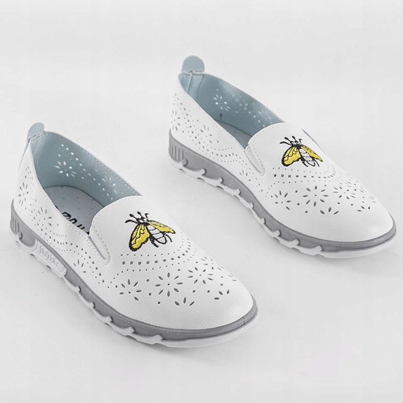 Vita openwork sneakers med avtrycket JH81172-1 1