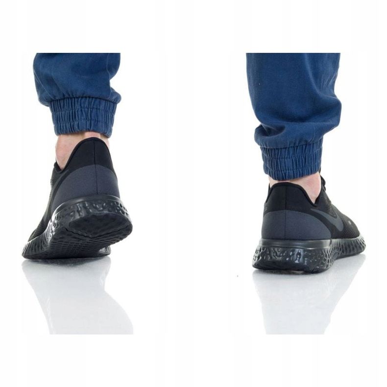 Nike Revolution 5 4EU M BQ6714-004 sko svart 2