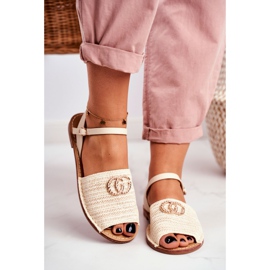 Beige platta sandaler för kvinnor Lu Boo Flätad Felicia 2