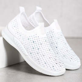 SHELOVET Vita skor med kristaller 1