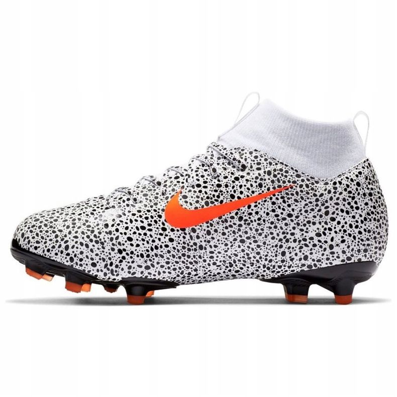 Nike Mercurial Superfly 7 Academy CR7 FG / MG Jr CV3182-180 fotbollsskor mångfärgad vit 2