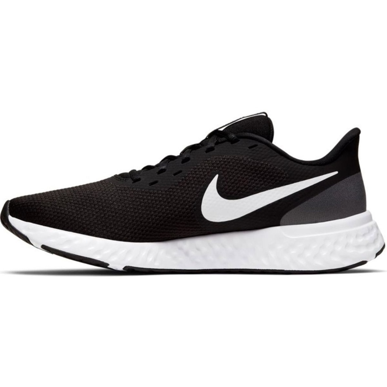 Löparskor Nike Revolution 5 BQ3204-002 svart 1