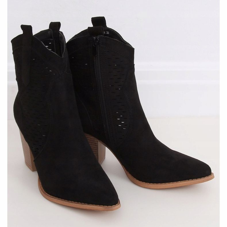 Svarta openwork cowboystövlar ZE05P Svart 1