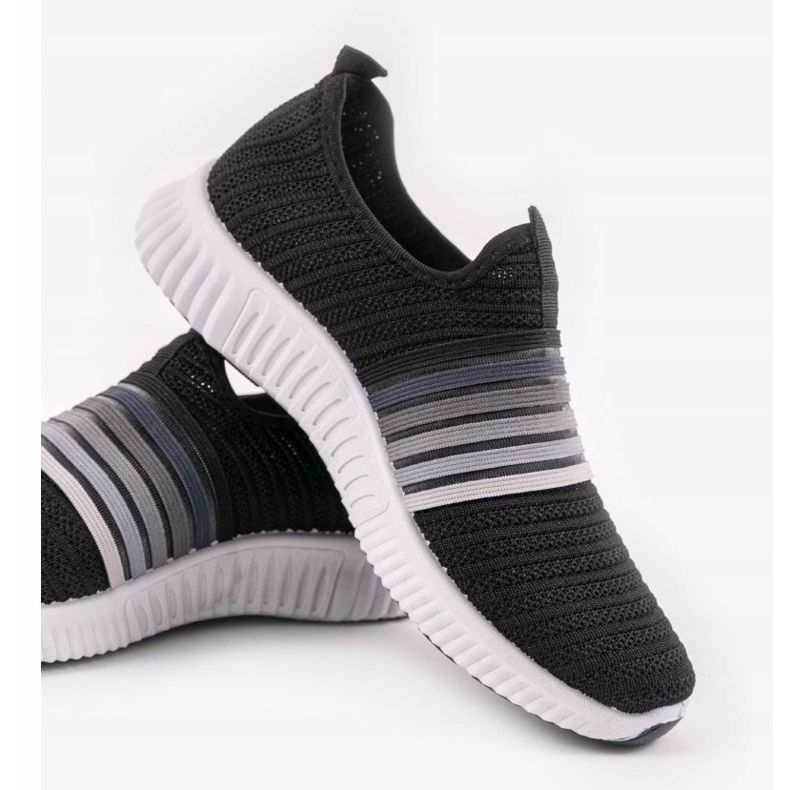 Svarta TL502 slip-on sportskor 2