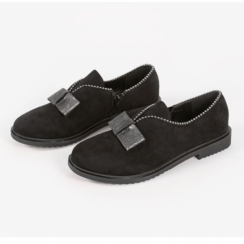 Svarta slip-on skor med rosett 239-1 2