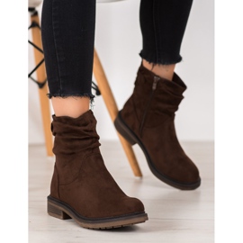 J. Star Mörkbruna arbetare 1