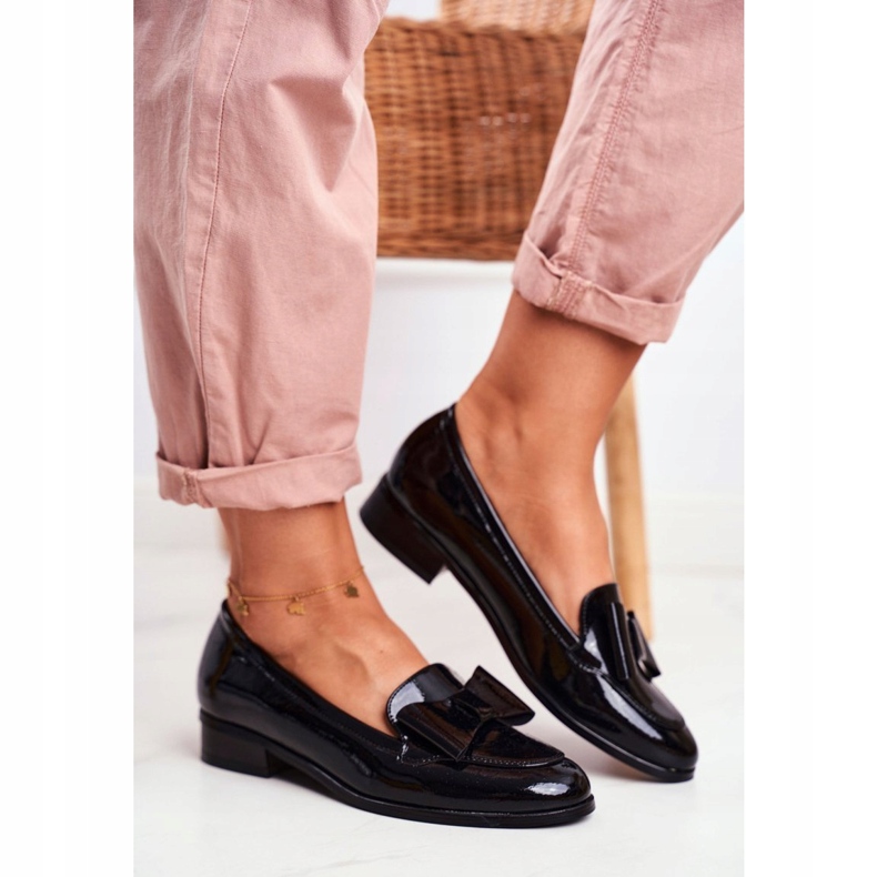 Vinceza Loafers för kvinnor Svartlackerad rosett Trixi 1