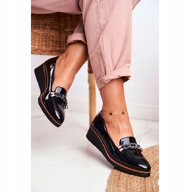 Vinceza Kvinnors svarta mockasiner lackerade på Abba -kilen 2