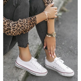 Vita klassiska TH68-1 damskor 1